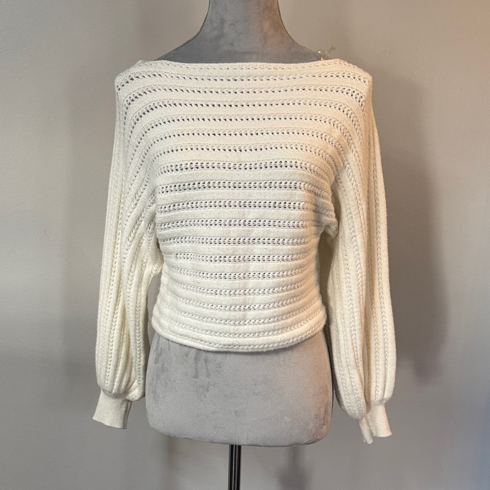 Active USA cropped knitted White Sweater S